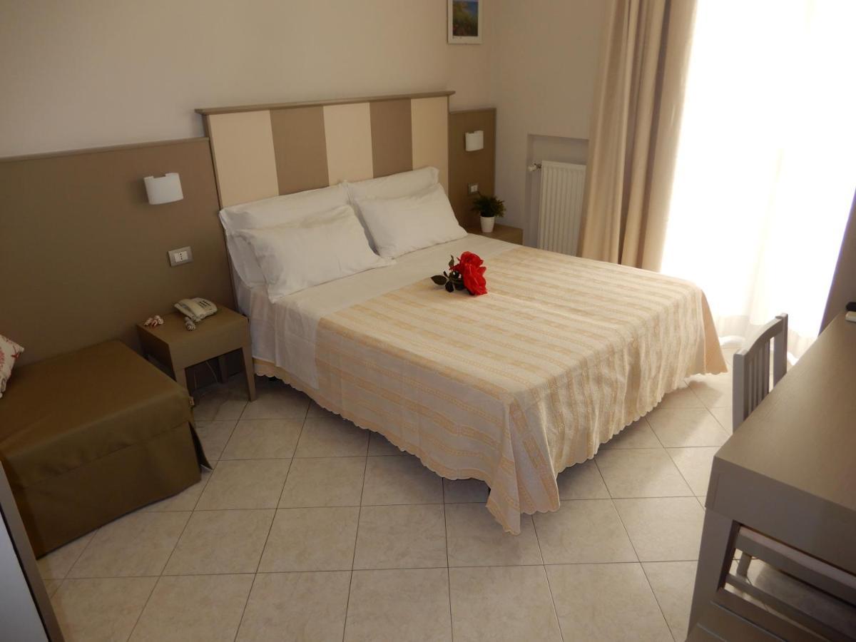 Hotel San Giorgio Vasto Exterior photo